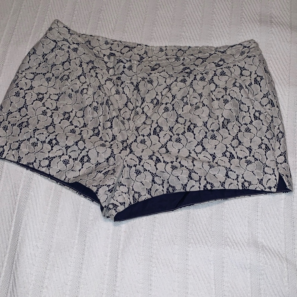 Like new navy blue with lace overlay shorts by I ❤️Ronson